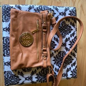 Brown crossbody purse